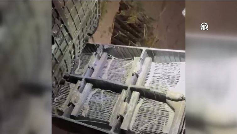 Akünün içine saklamışlar! Tam 11 kilo - Resim: 22